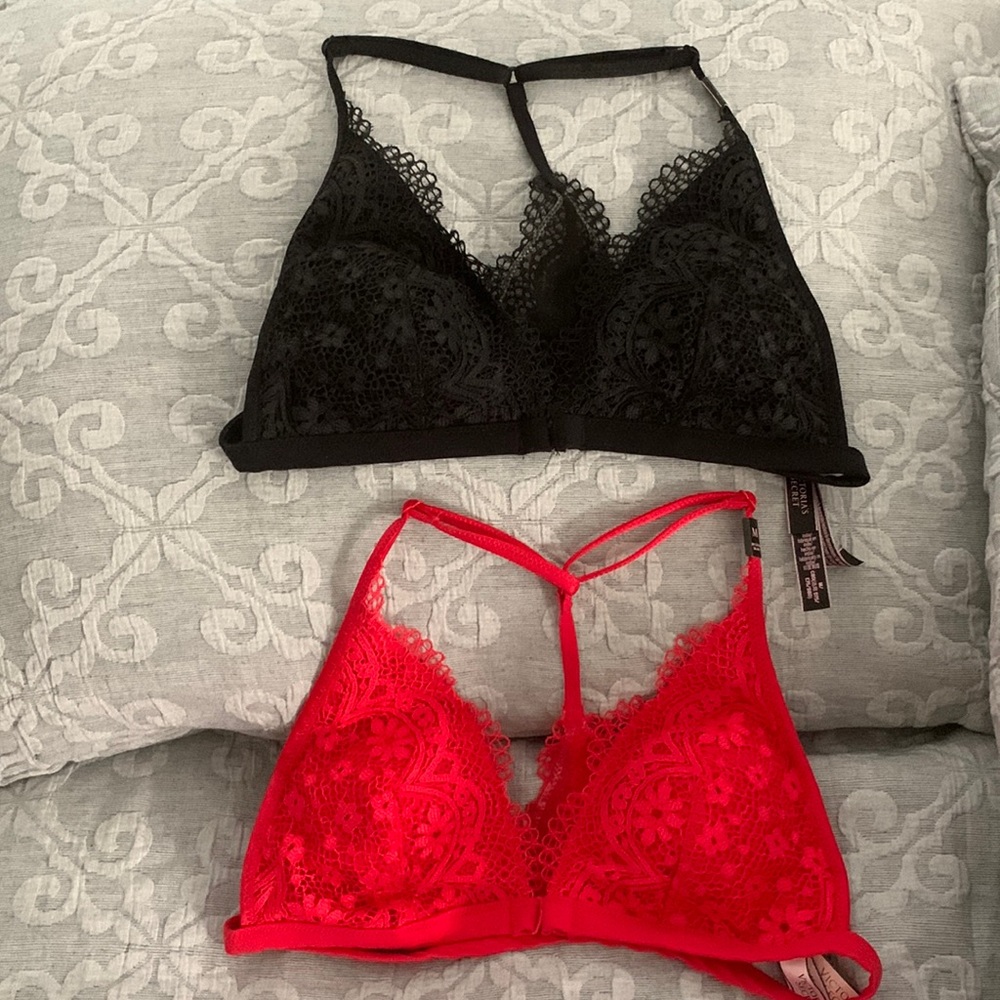NWT Victoria’s Secret Front Close Bralettes